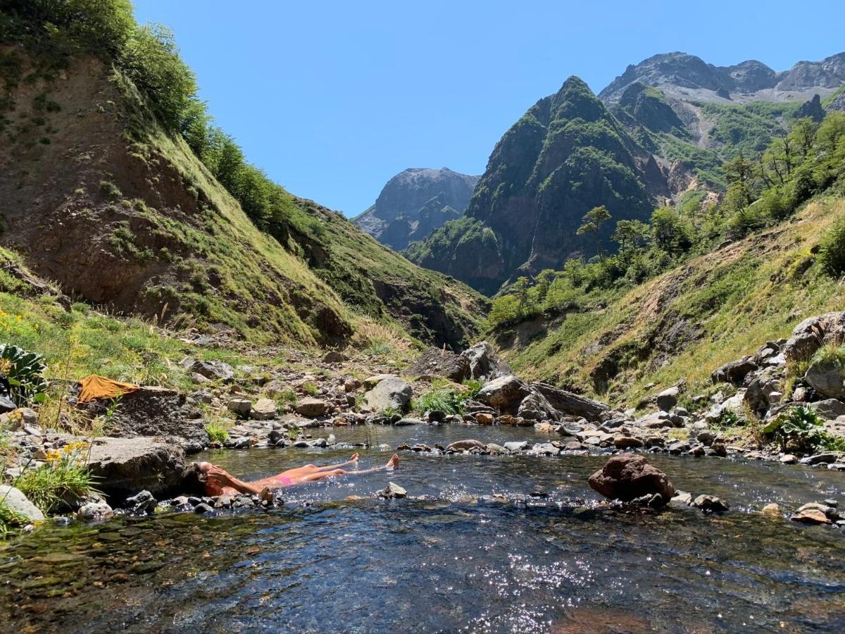 Domo Conguillio Conecta Con Tu Energia Sagrada Junto Al Salto Truful Truful Con Una Vista Majestuosa Que Podras Disfrutar En Una Tinaja Una Experiencia Que Alineara Tu Espiritu Y Tu Energia Interior Vivelo Melipeuco Buitenkant foto