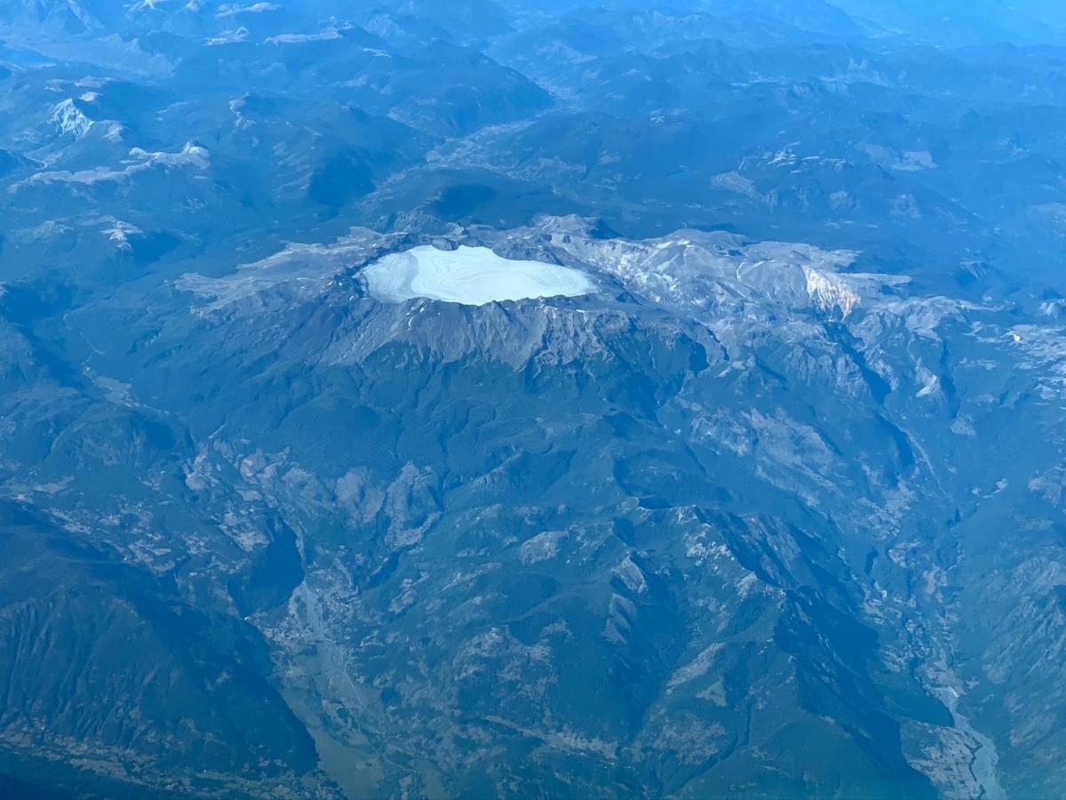 Domo Conguillio Conecta Con Tu Energia Sagrada Junto Al Salto Truful Truful Con Una Vista Majestuosa Que Podras Disfrutar En Una Tinaja Una Experiencia Que Alineara Tu Espiritu Y Tu Energia Interior Vivelo Melipeuco Buitenkant foto