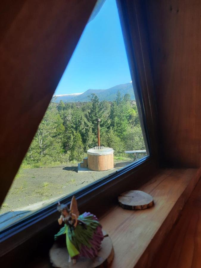 Domo Conguillio Conecta Con Tu Energia Sagrada Junto Al Salto Truful Truful Con Una Vista Majestuosa Que Podras Disfrutar En Una Tinaja Una Experiencia Que Alineara Tu Espiritu Y Tu Energia Interior Vivelo Melipeuco Buitenkant foto